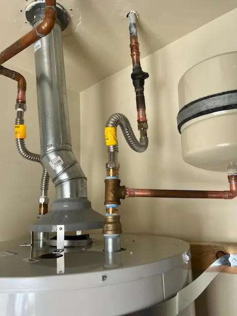 Water heater installation and plumbing repair in Beaver Lake Estates